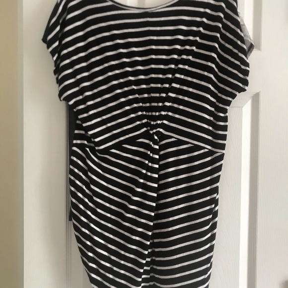 Christopher Banks Tee - Picture 3 of 4